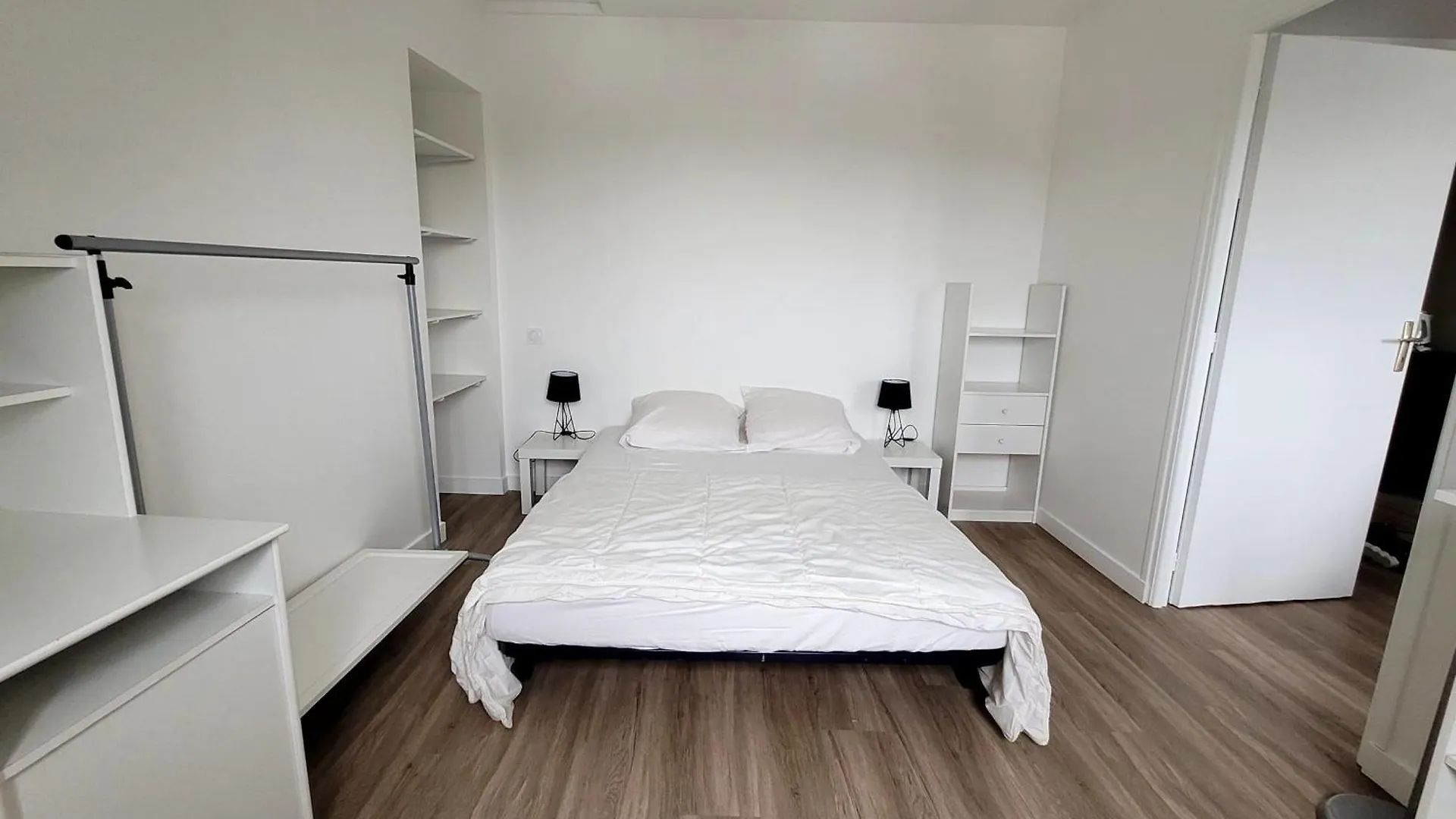 New And Splendid Apartment In The Heart Of Vannes Francia
